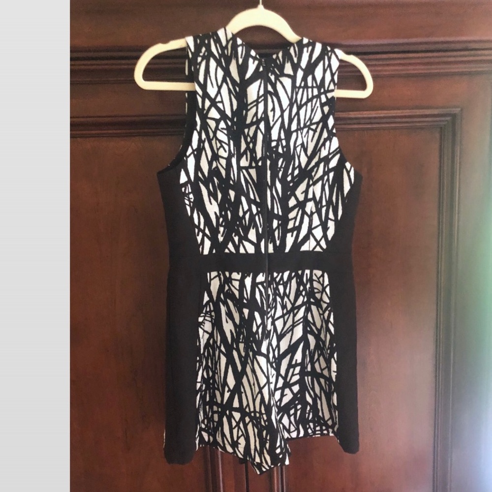 Adelen Rae romper - Picture 4 of 4